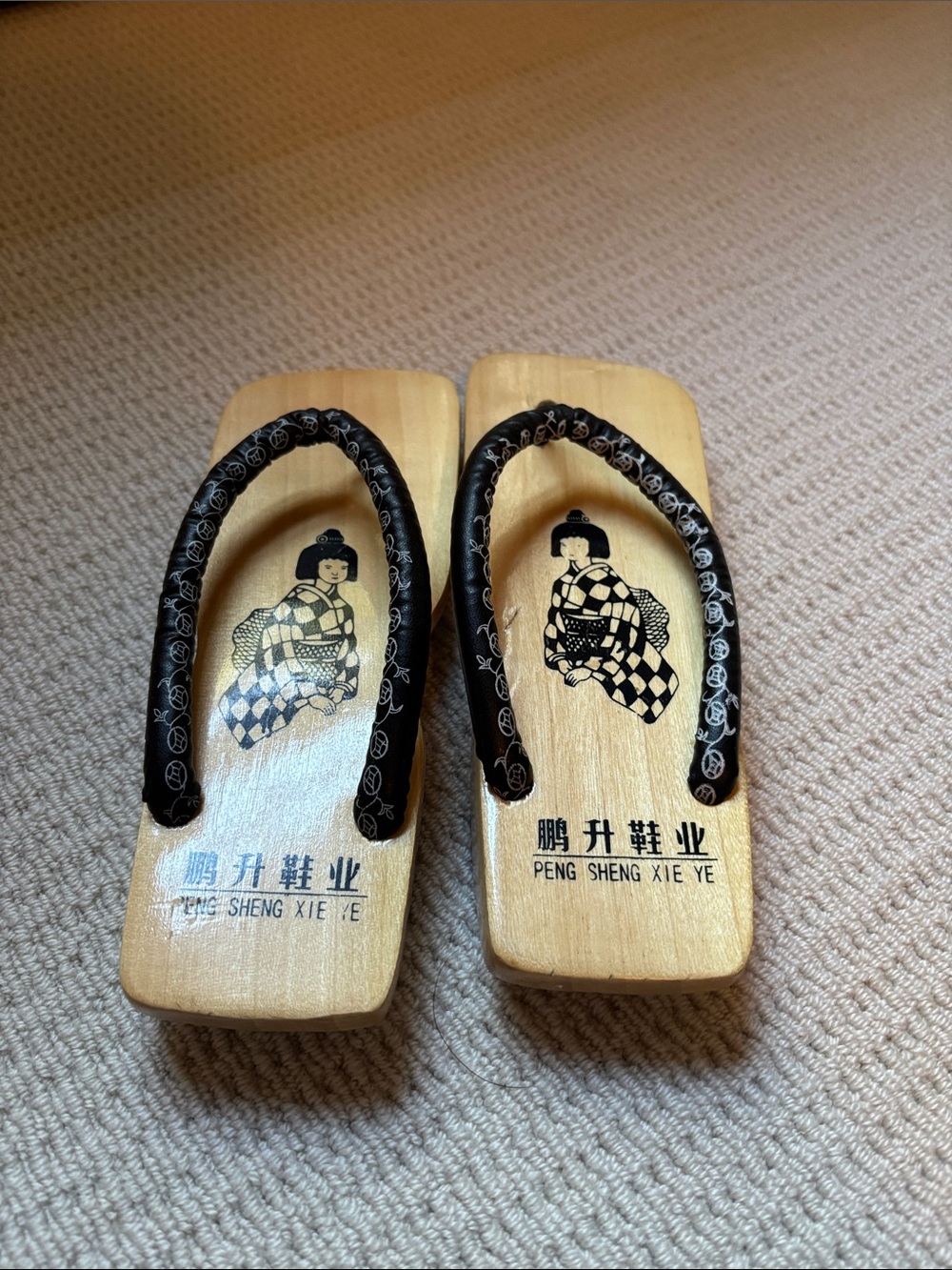 Japanese Wooden Geta Sandals with Black Floral Thongs - Picture 2 of 3